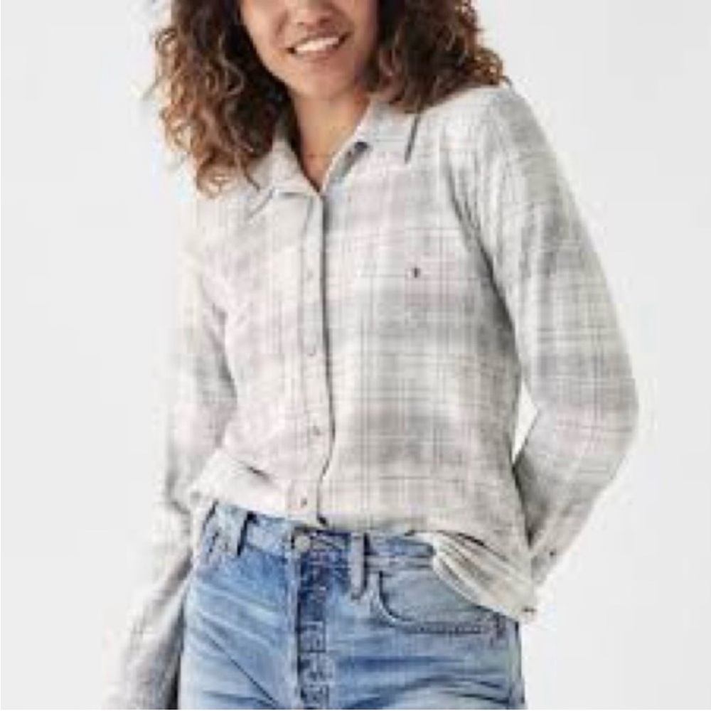 Faherty Legend Sweater Shirt Gray Plaid Flannel Button‎ Up Women’s medium B02